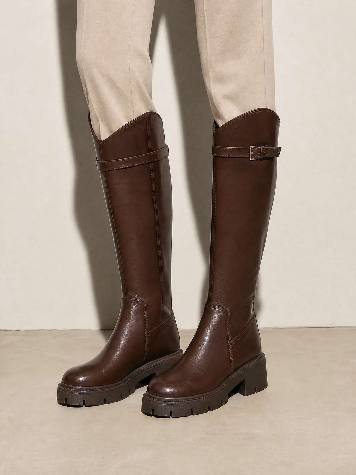 New Versatile Casual Chunky Heel High Boots - Brown Standard Cylinder Premium Leather Finish Shoe Worn